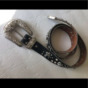 Black sparkly Western belt size XL Nooo2Ys